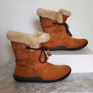 Cushe Fireside Tan Suede Waterproof Slip-on Winter Boots, Size 6